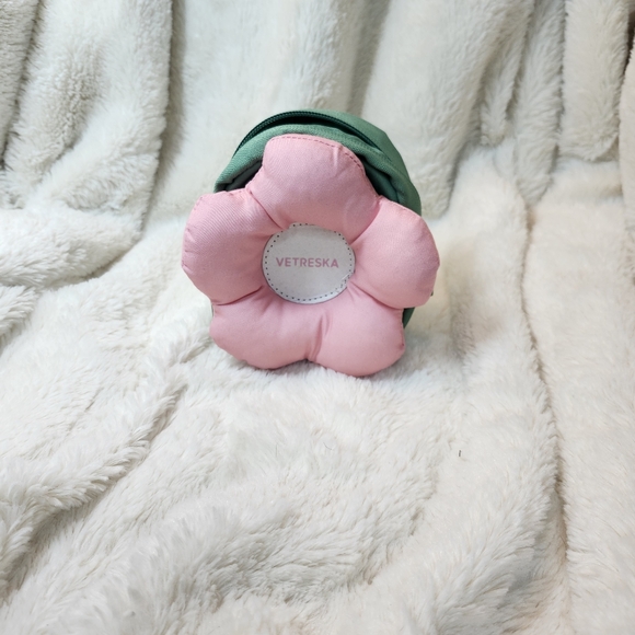 Vetreska Flower Pet Harness ,Collar, and Bag Pack Pink & Green - Picture 12 of 17